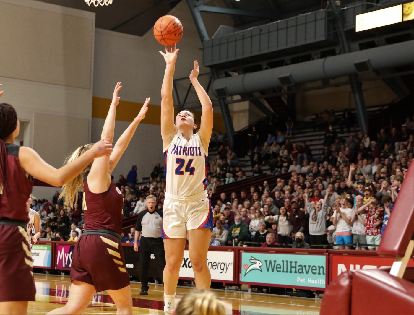 Pequot Lakes Patriots girls basketball during the 2022 Class 2A State Tournament.