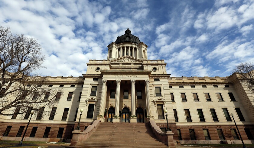 1538851+capitol.jpg