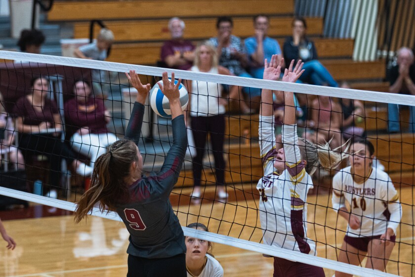 9-15-22PrepVolleyballCorsica-StickneyvsEthan-16.jpg
