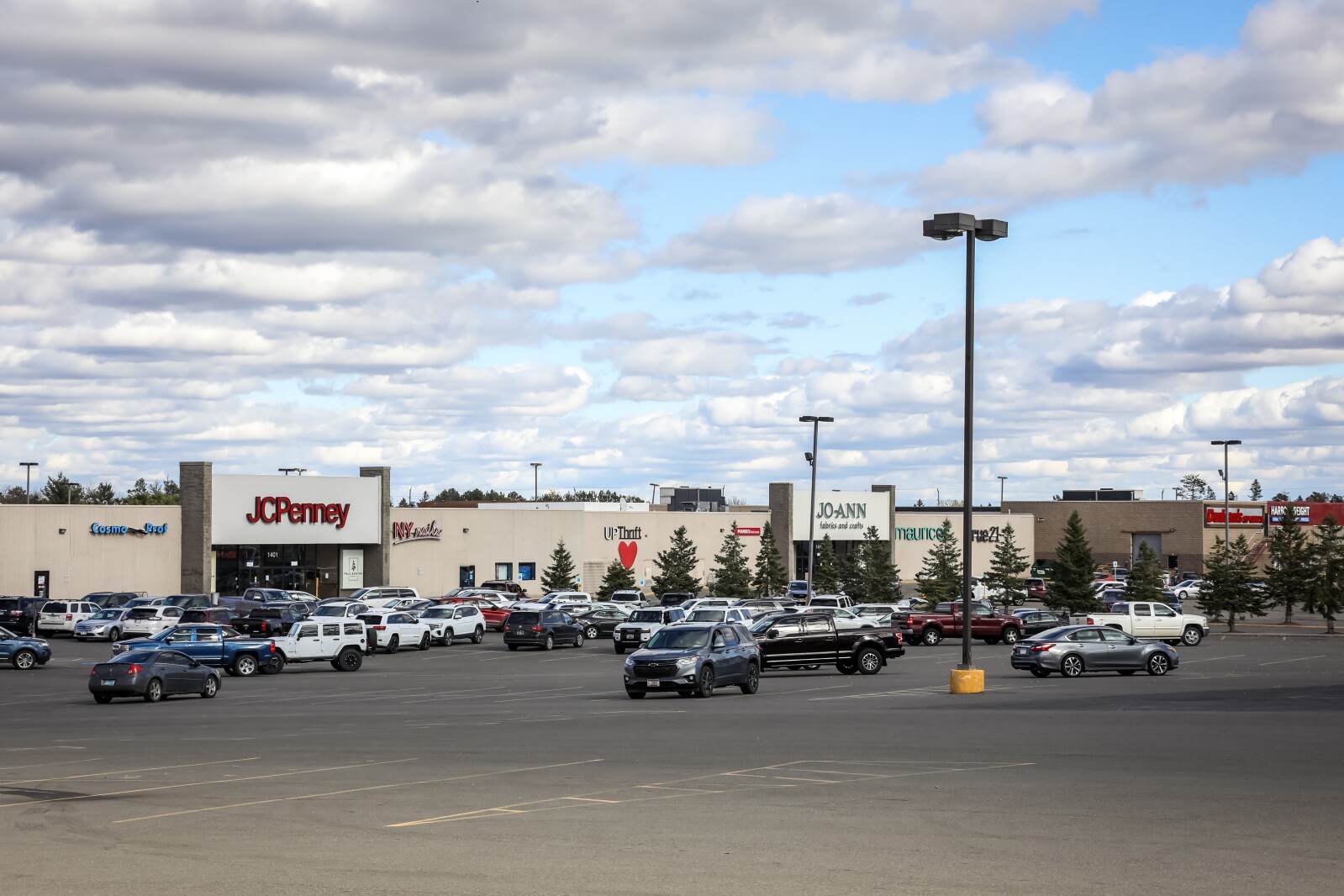 Paul Bunyan Mall faces challenges of store closings, changing shopping trends Paul Bunyan Mall faces challenges of store closings, changing shopping trends