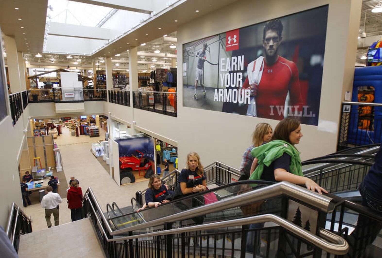 Scheels hosts sneak peek at new store - Post Bulletin | Rochester ...
