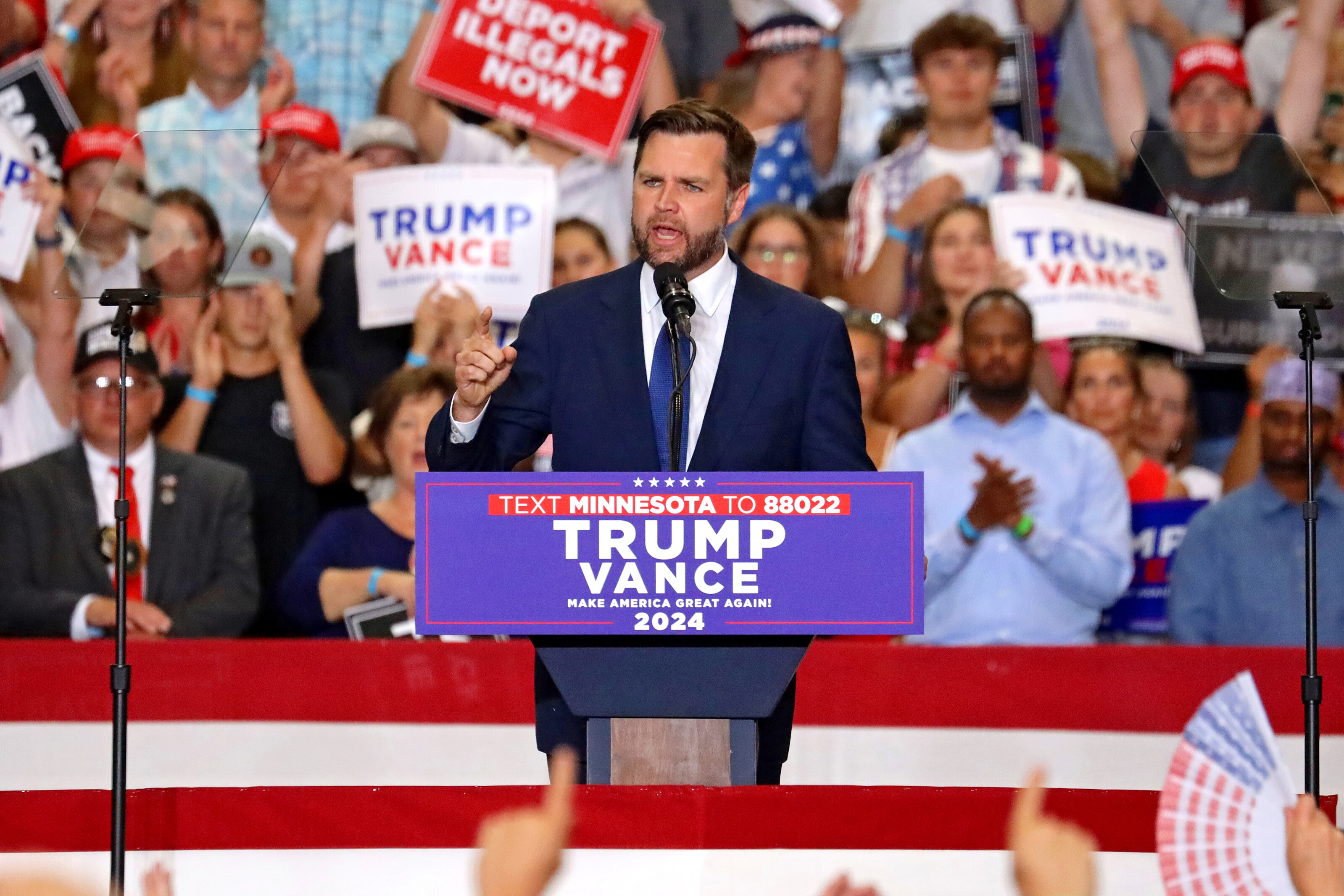 Donald Trump and J.D. Vance Rally in St. Cloud 2024 klick! Gallery ...