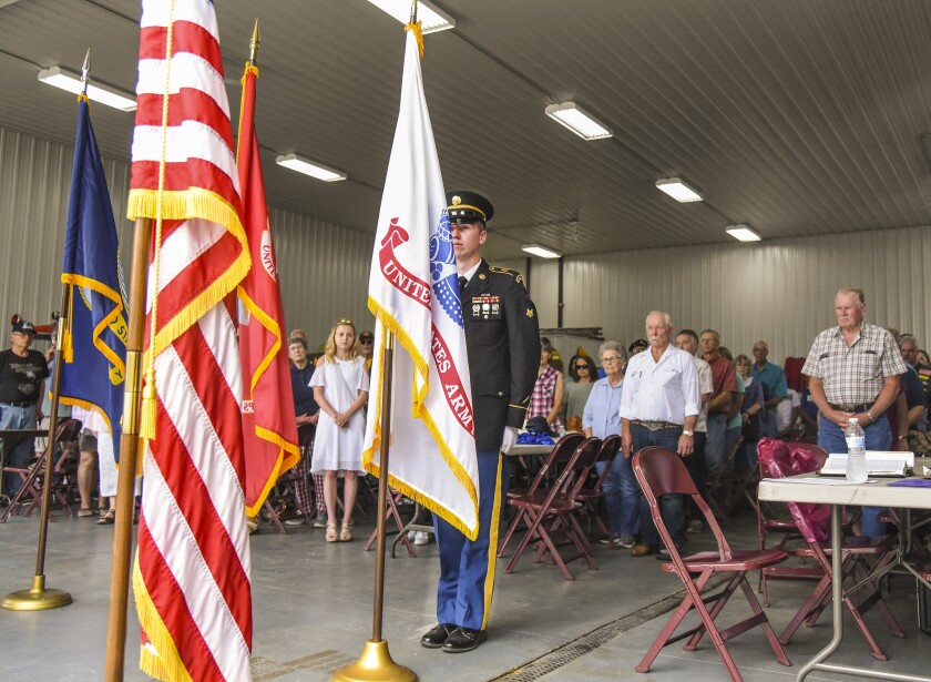 070922.N.BP.Vietnam Memorial 3.jpg