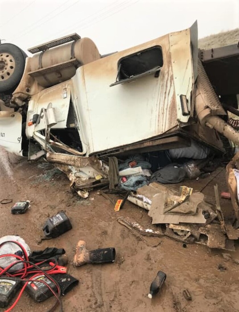 052619.N.DL.SemiRescue3.jpg