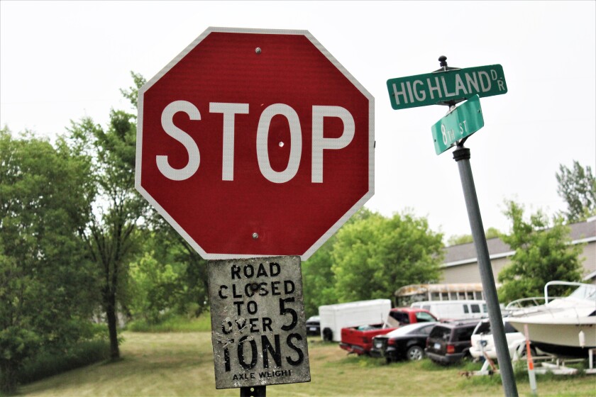 Highland Drive sign (use).jpg
