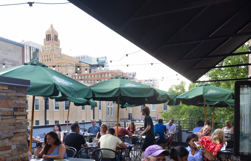 06-29-22-rm-dining-taphouse-9367.jpg