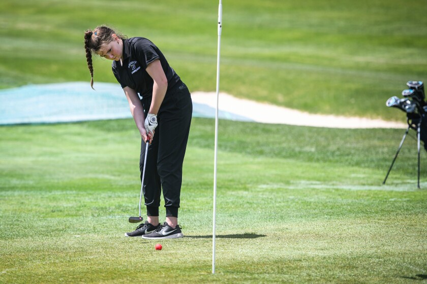 052822.S.BP.BHSGGOLF MADELINE LARSON.jpg