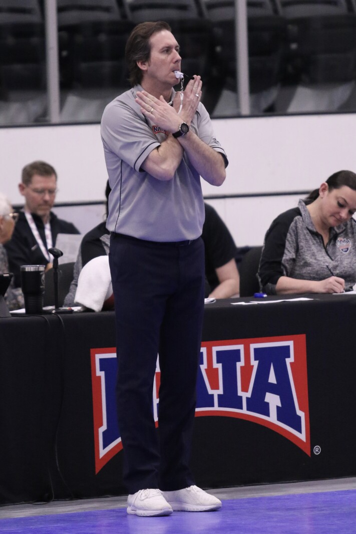 Mahoney using experience as ref at NAIA Men's Volleyball Championships
