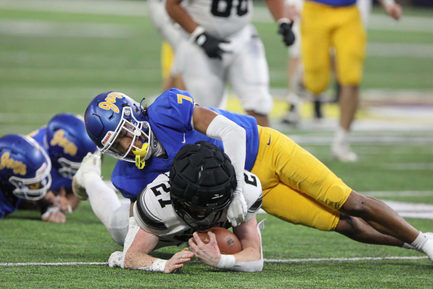 Deron Ruddell Bison football to sign 20 players in 2026 class, including five from ...