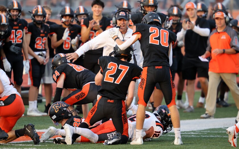 090321.S.FF.MoorheadFB.Feeney