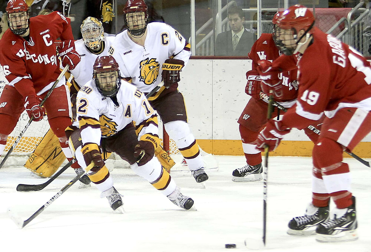 Bulldogs, Badgers rekindle rivalry in much different places than they ...