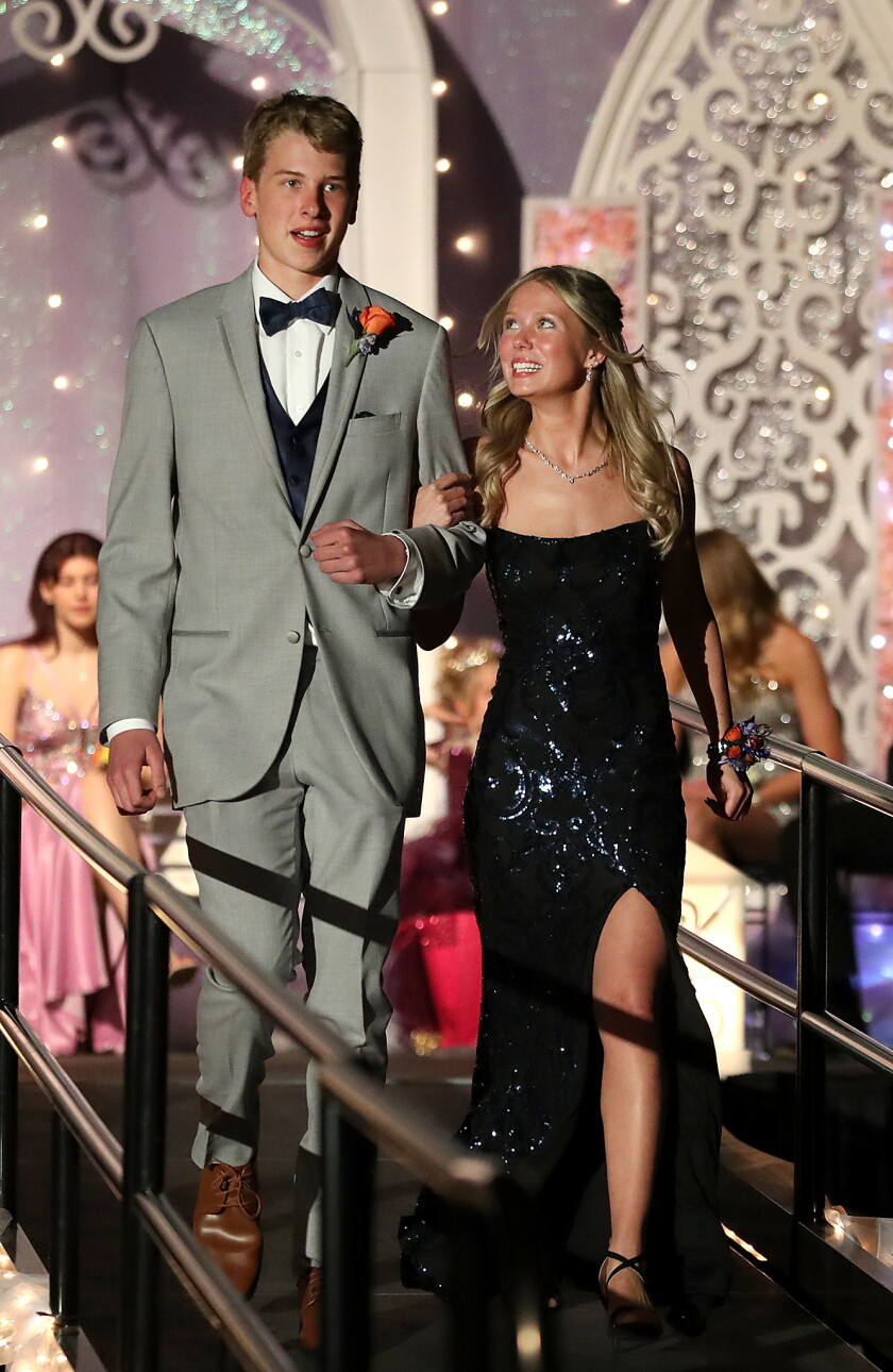 Prom Forum Photos: Superior High School celebrates prom - Superior Telegram | News ...