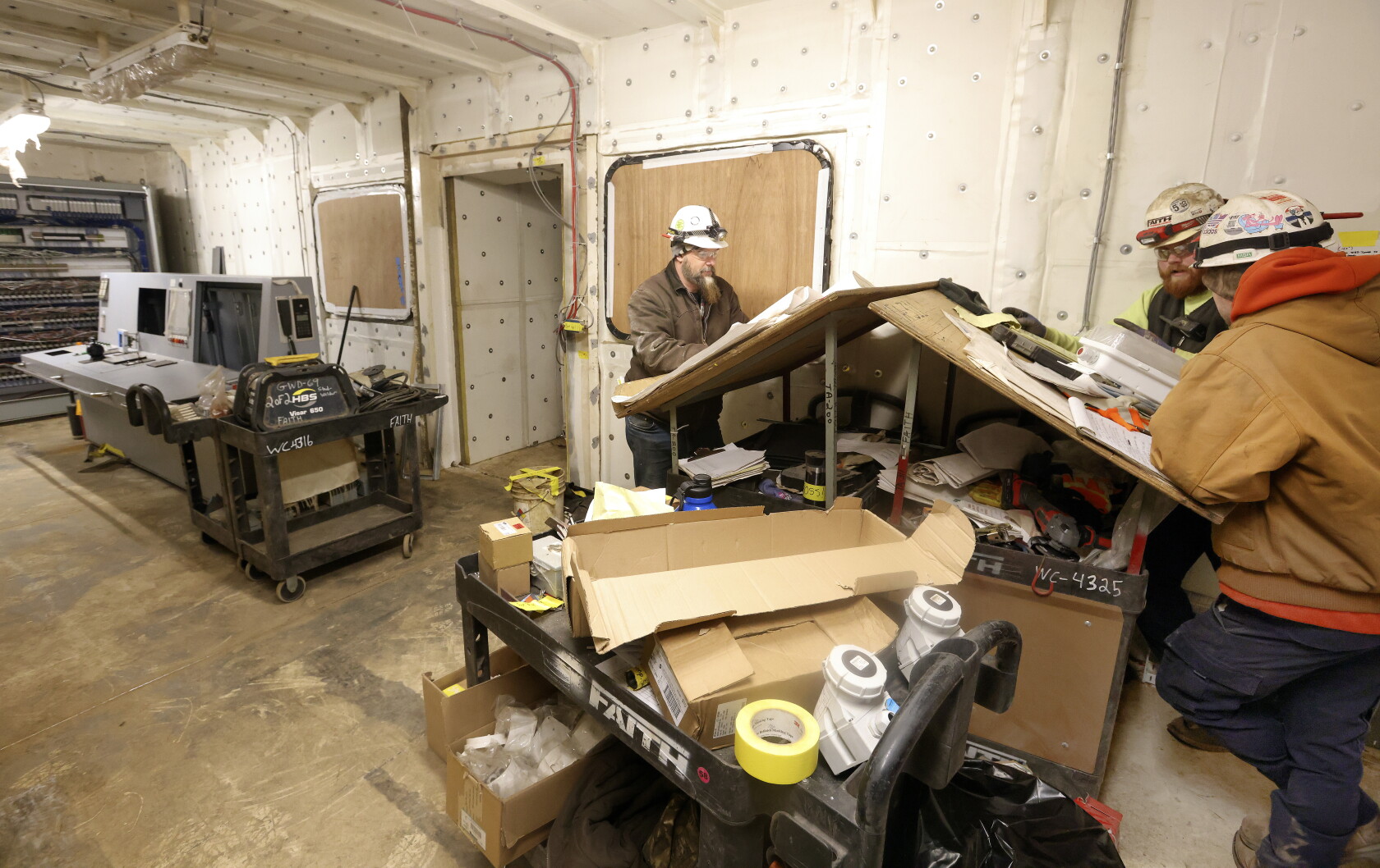 Box-shaped cargo hold among new ship's unique traits - Duluth News ...