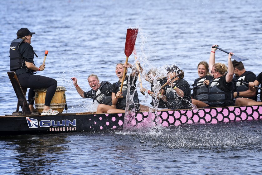 081022.N.BP.DRAGONBOAT - celebration.jpg