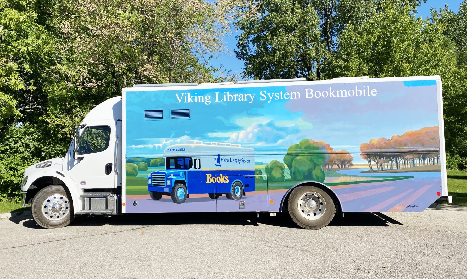 Bookmobile makes stops in Douglas County - Alexandria Echo Press | News ...