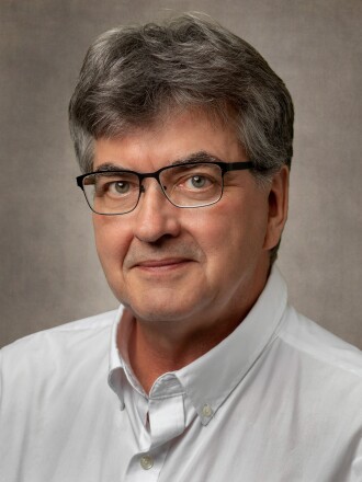Jon Lubke headshot