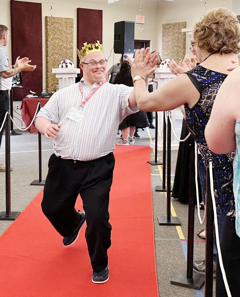 Prom Forum It was smiles all around at the Royal Celebration prom (with photo ...