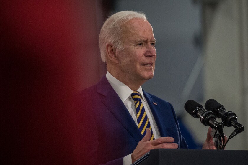 113021-BIDEN-VISIT-DAKOTA-COUNTY-03021.jpg