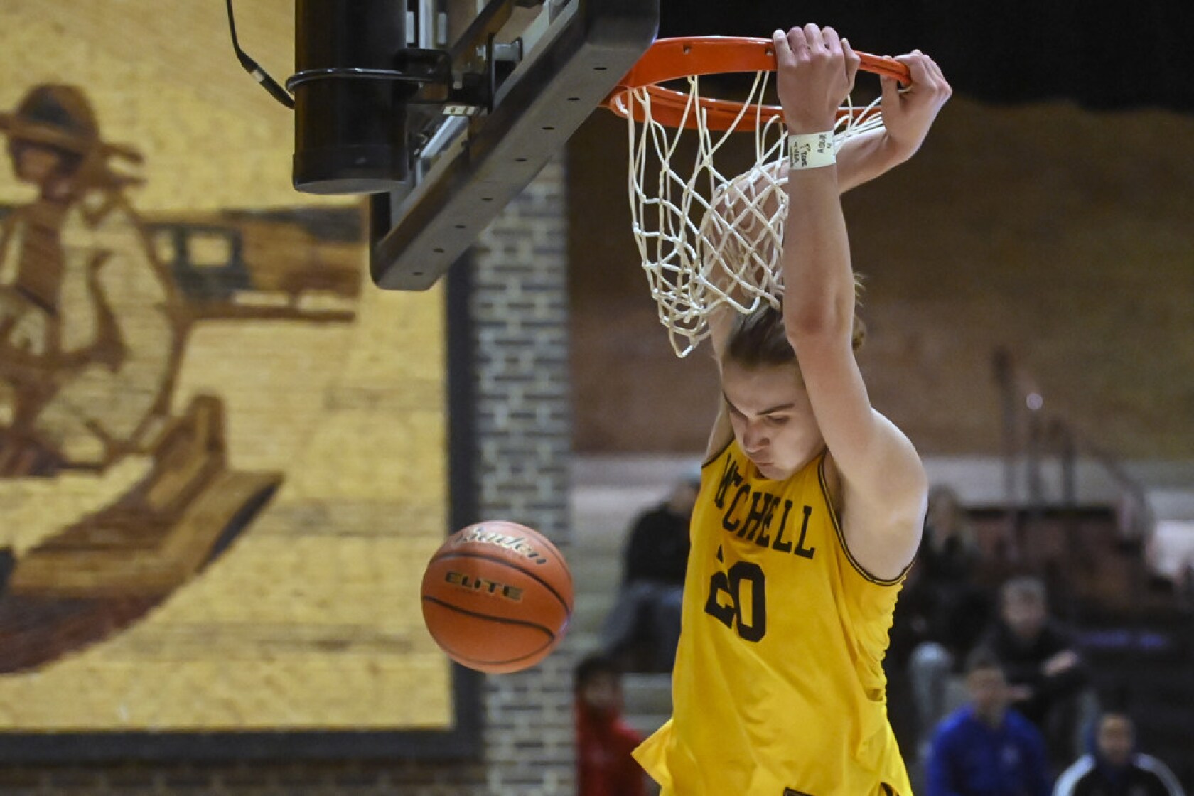Up-to-date stories, photos and statistics for Mitchell boys basketball Up-to-date stories, photos and statistics for Mitchell boys basketball