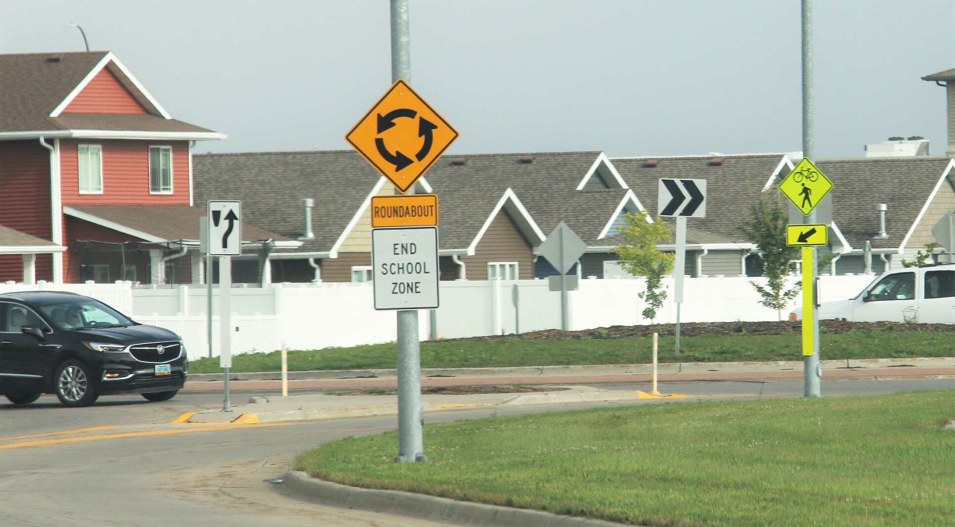 Roundabout law concerns North Dakota drivers Grand Forks Herald