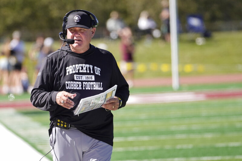 Concordia Cobbers Face No. 16 Bethel in Playoff-Critical Matchup