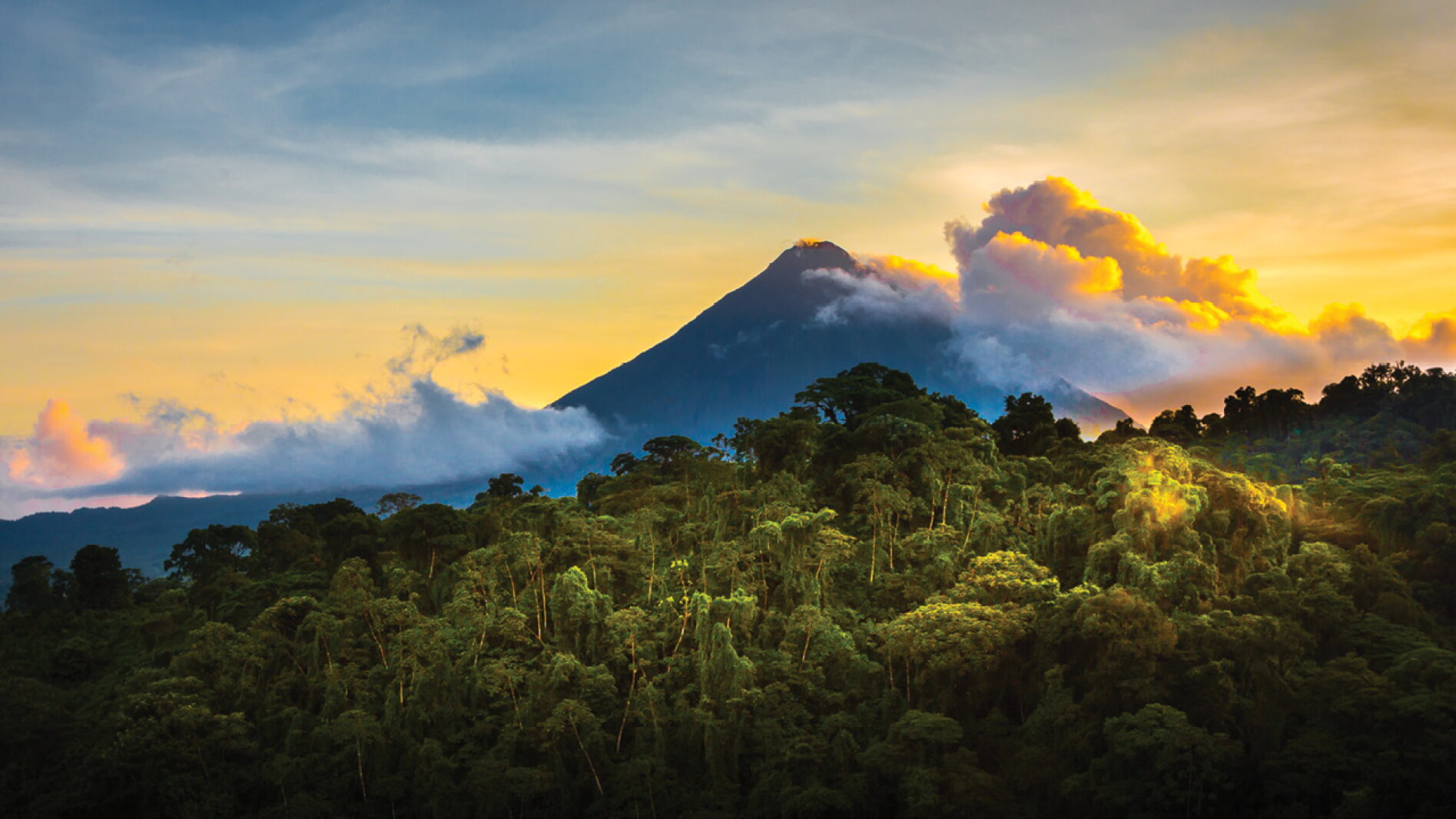 8 reasons to visit Costa Rica with Steve Lange