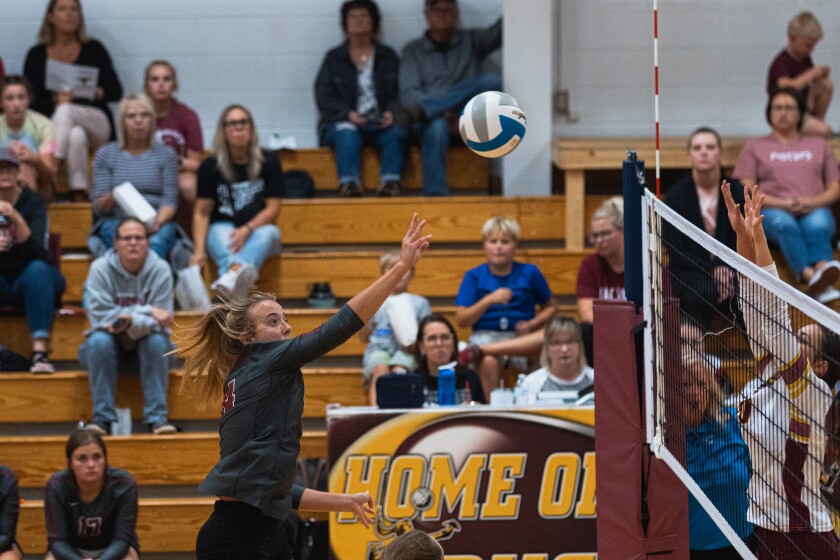 9-15-22PrepVolleyballCorsica-StickneyvsEthan-6.jpg