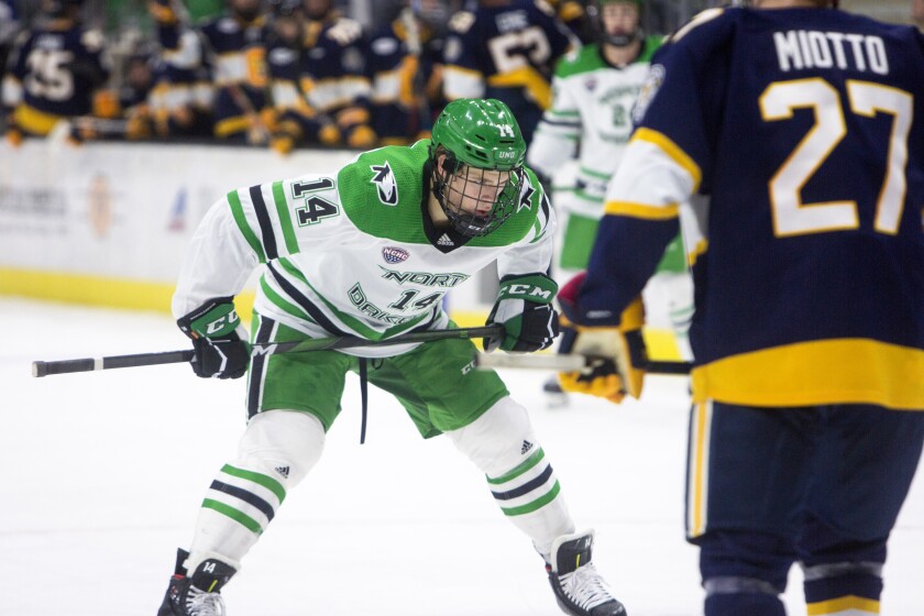 101319 S GFH UNDHOCKEY JasperWeatherby RyanMiotto01.jpg