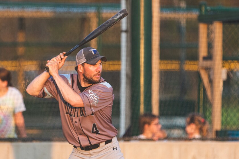 SlowPitchSoftball-4.jpg