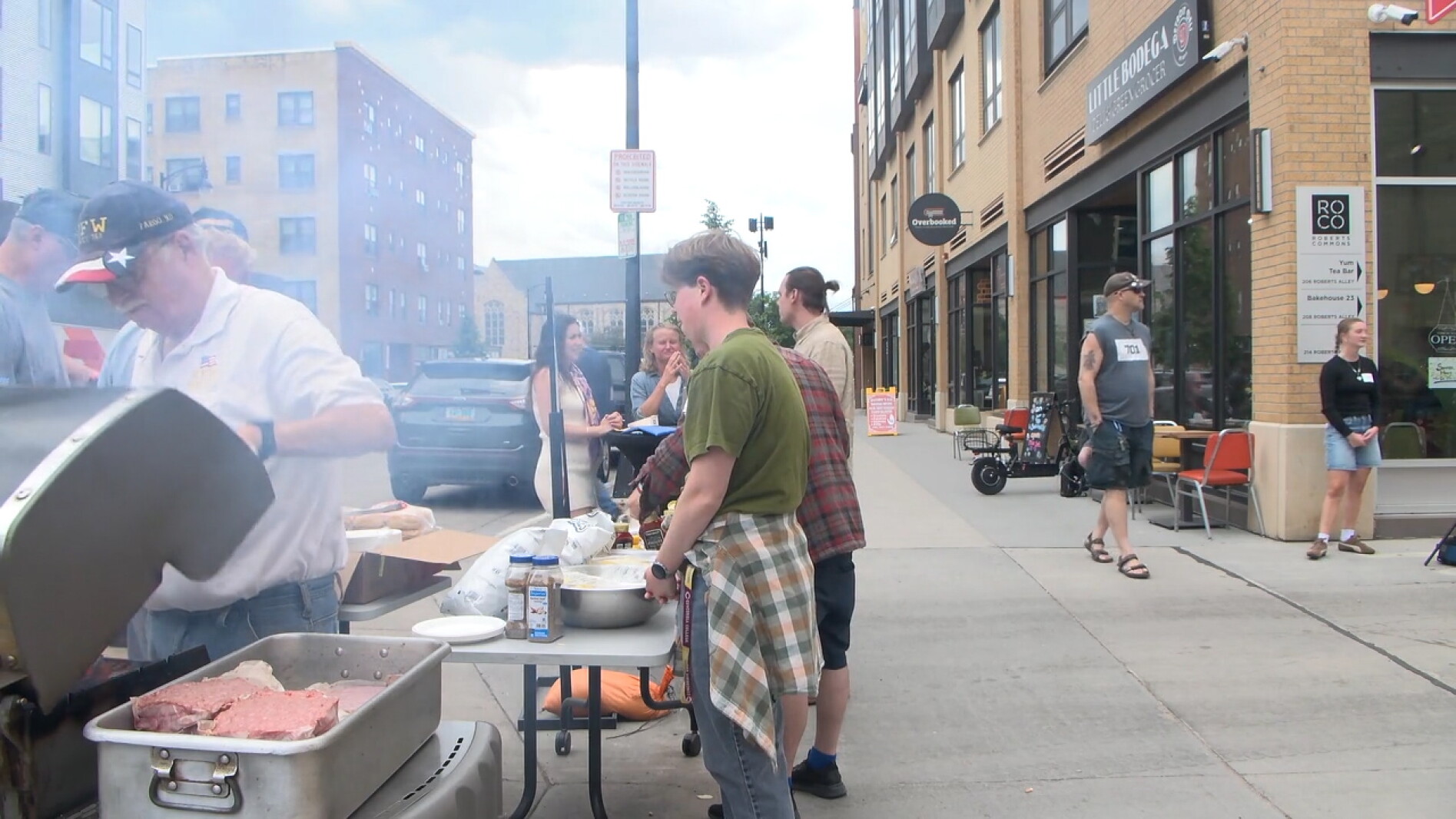Free community meal supports veterans mural project