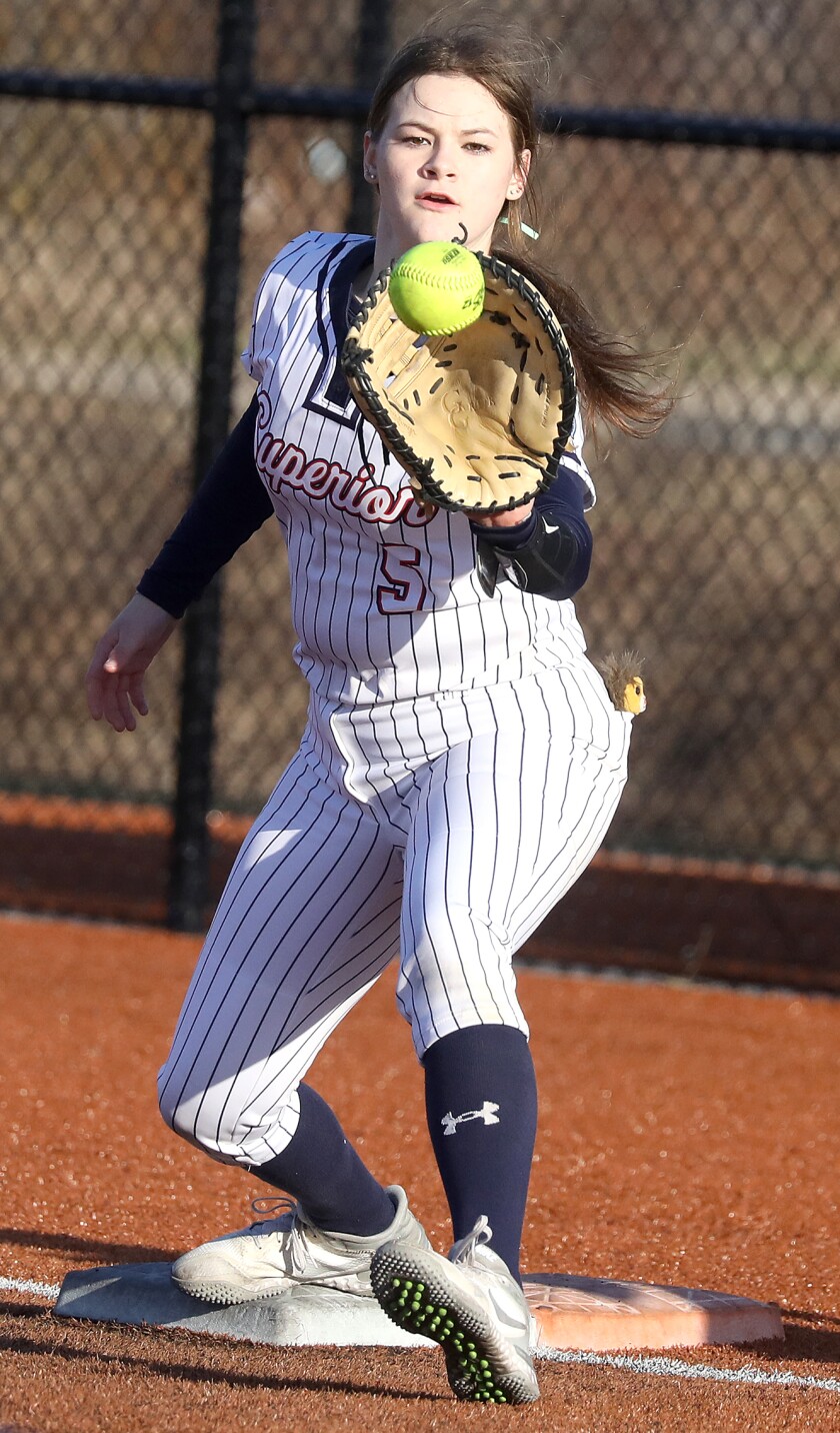 Superior’s Indigo Fish (5) makes a catch for an out
