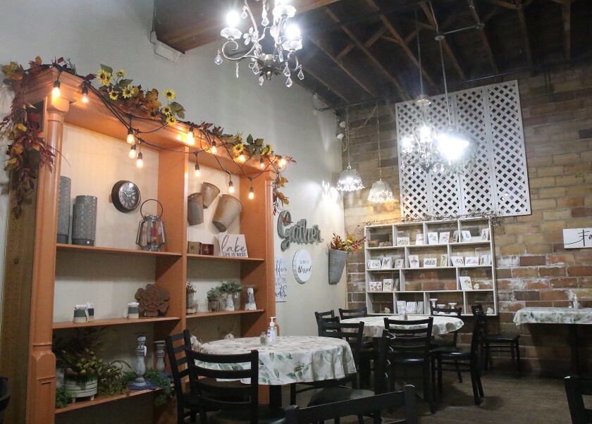 Warehouse West three dining room 021022.jpg