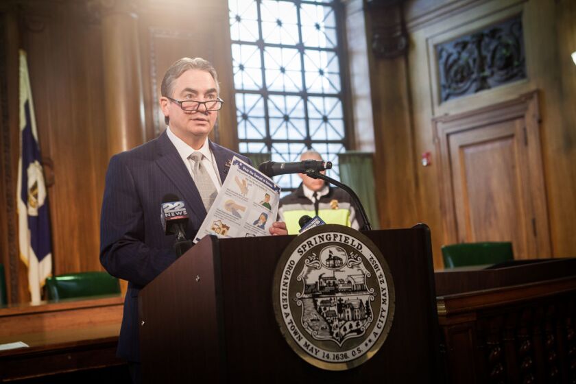 US-NEWS-CORONAVIRUS-MISINFORMATION-SPURS-SPRINGFIELD-MAYOR-MLV.jpg