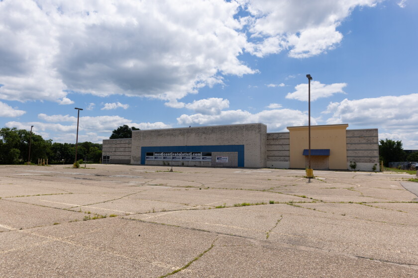 Acme Tools Rochester Mn From toys to tool: Acme Tools buys ex-Toys 'R' Us building for $4.8 ...