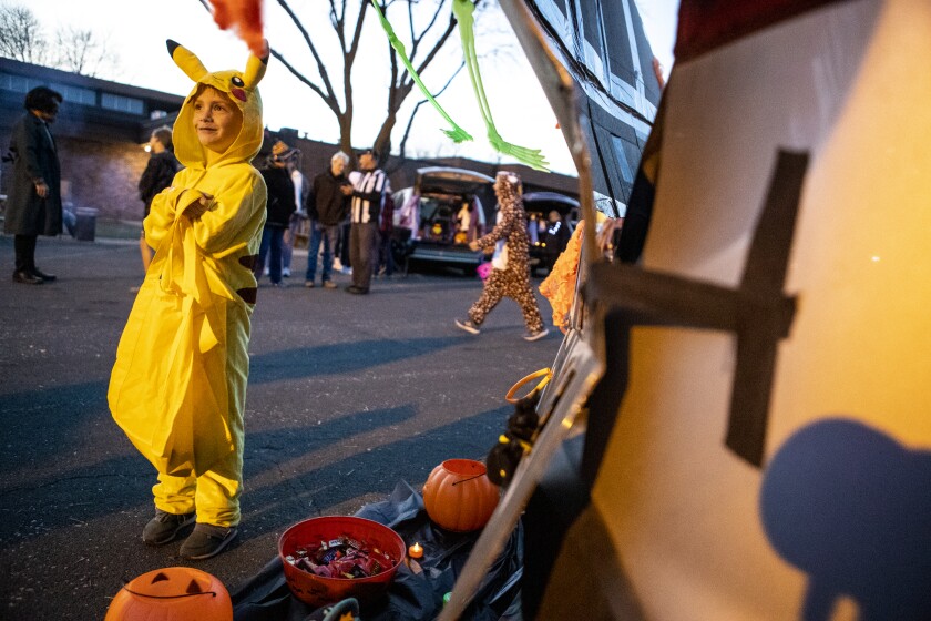 Spooky Halloween festivities 102722 004.jpg