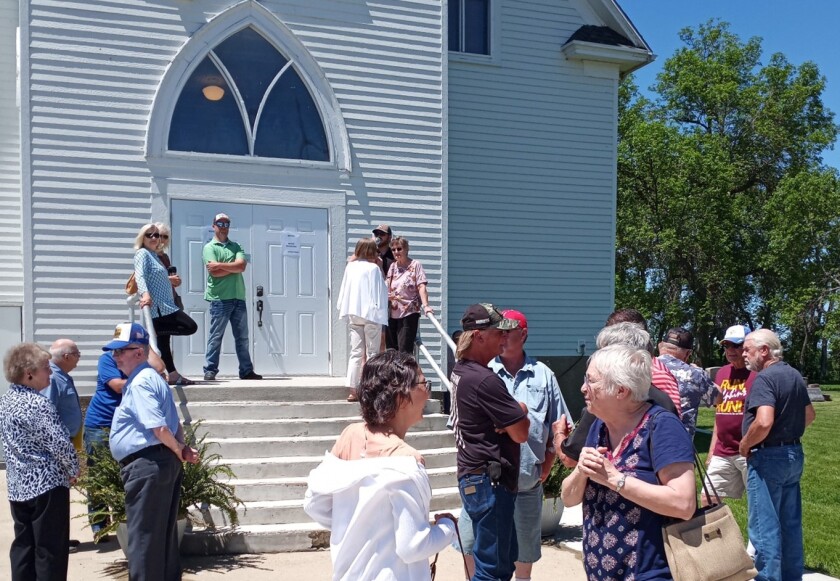 Marlen-1-singsaas-church-guards.jpg