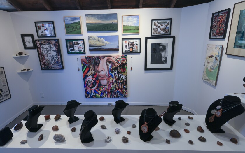 071421.F.DNT.GARAGEGALLERY.C07.jpg