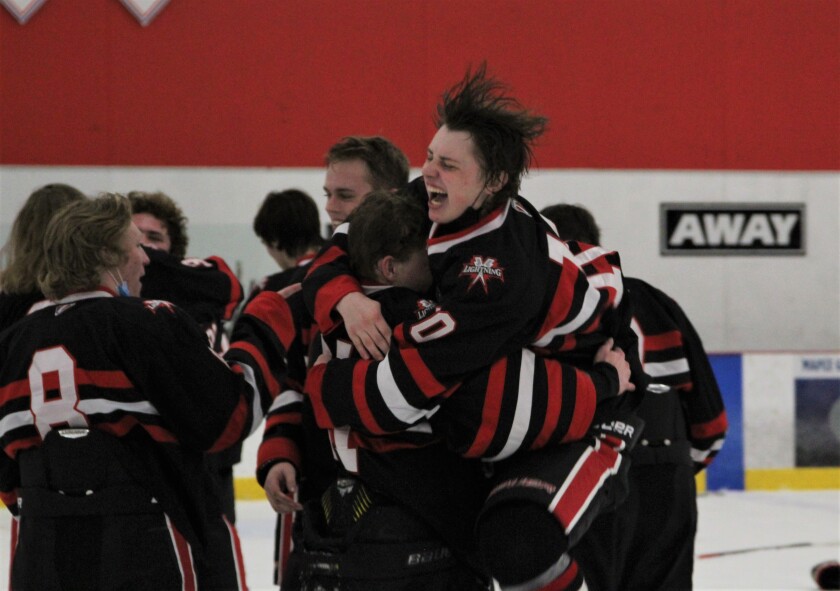033121.PEJ.BoysHockey1 - copy.jpg