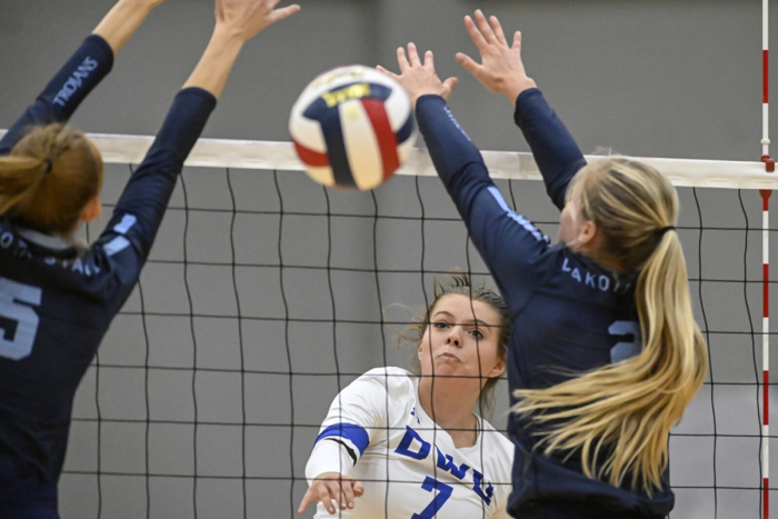 100521.DWU-DSUVball27.jpg