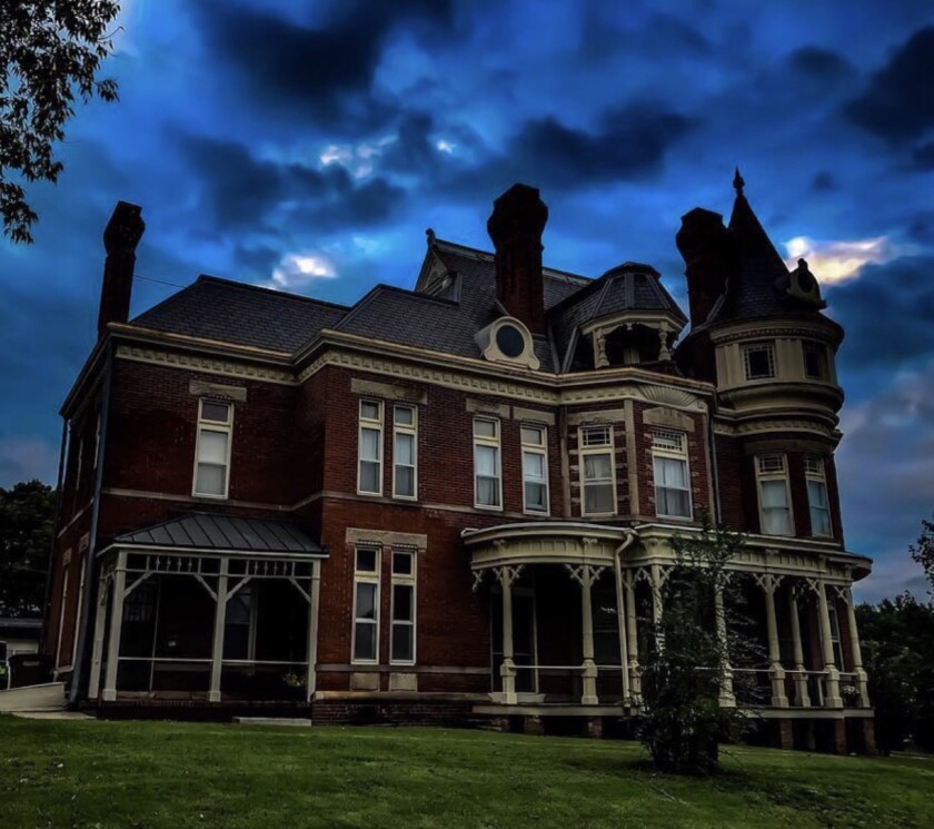 Travel Paranormal 3