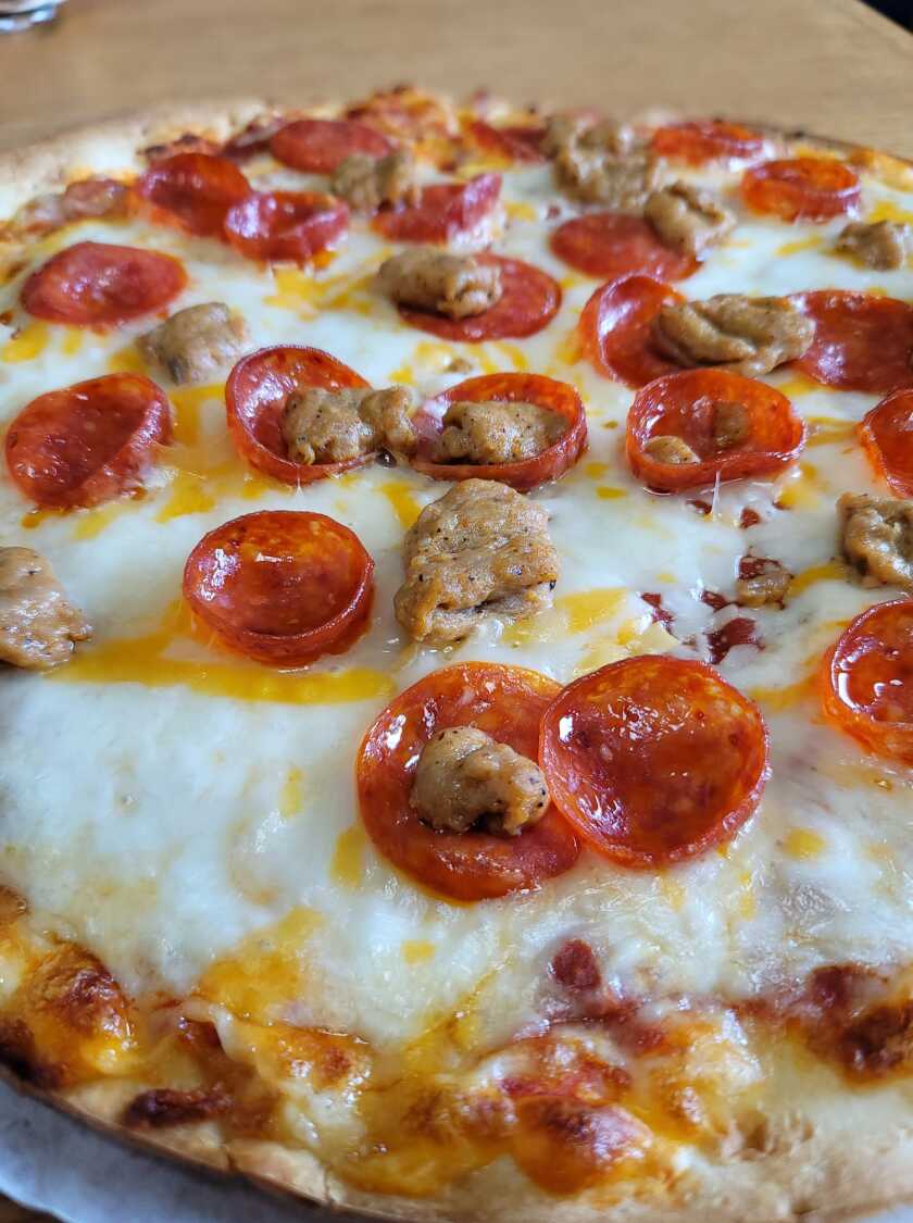 091321.B.FF.GRUBBERSPUTZ-pizza.jpg
