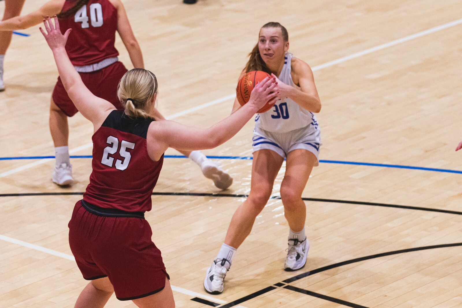 12-3-22DWUBasketball-19.jpg