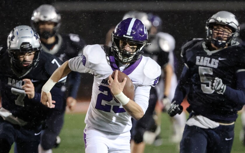 111221.S.FF.MNAAfball.Heng2.jpg