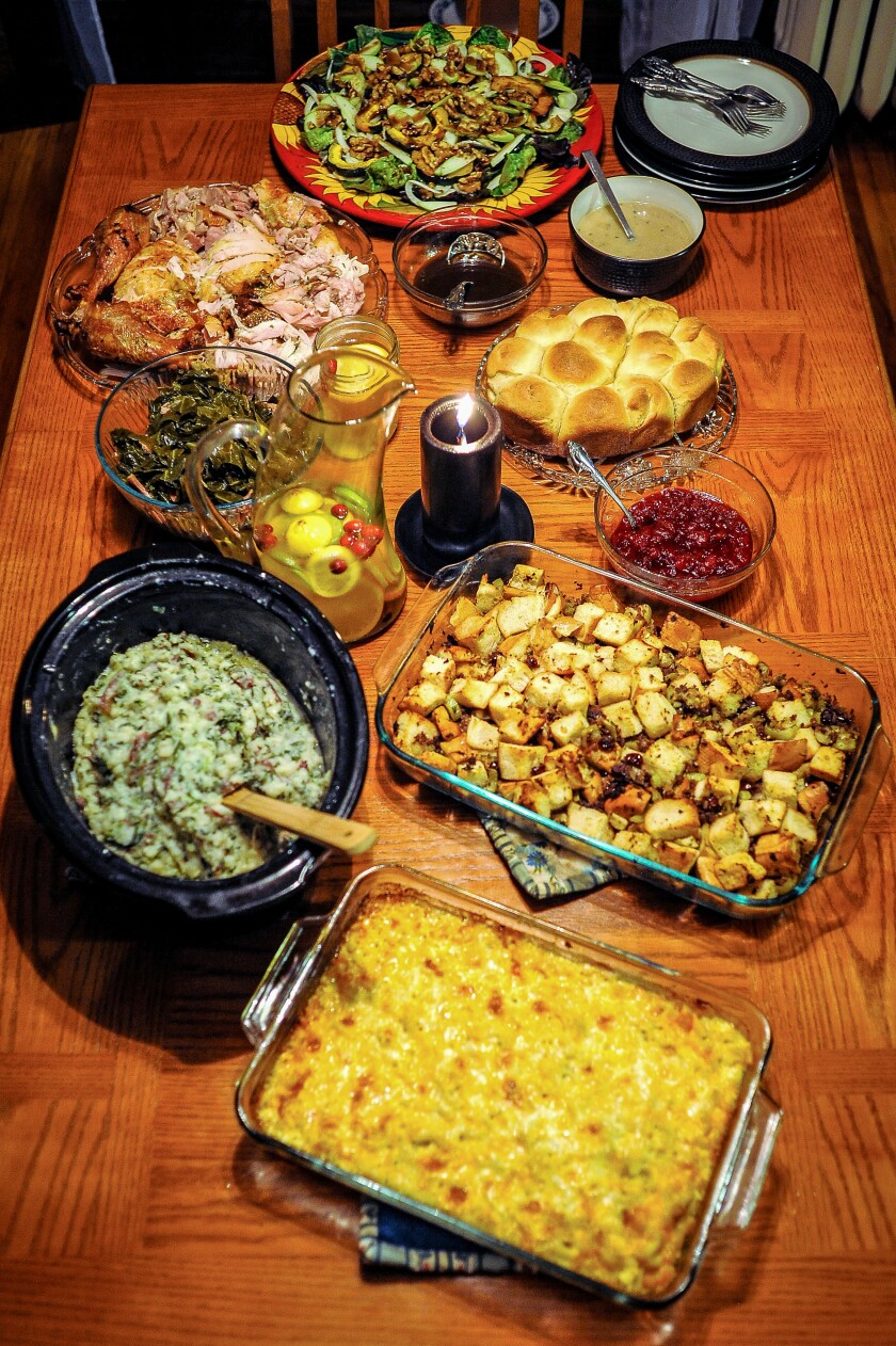 Thanksgiving holiday table ideas Thanksgiving holiday table ideas