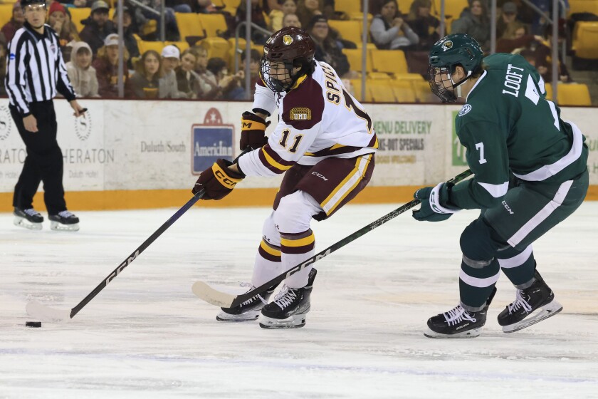 NCHC roundup UMD sweeps, UND and SCSU earn splits and CC off to 40