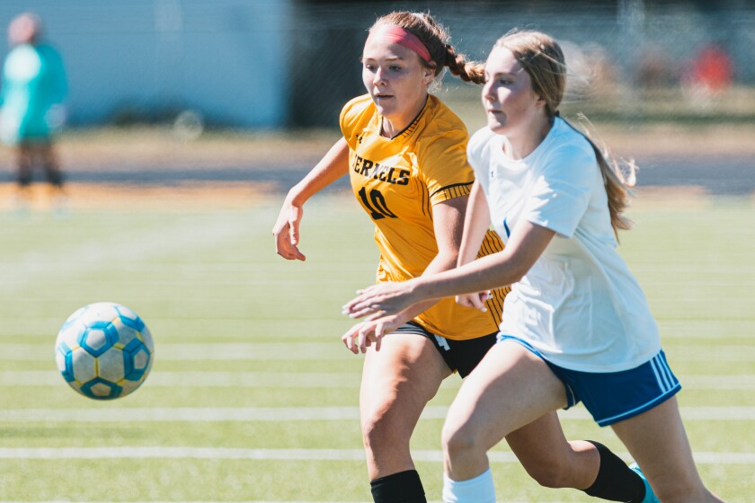 9-3-22GirlsScoccerMitchellvsDouglas-7.jpg