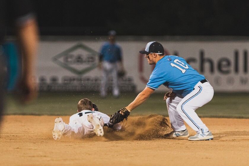 8-5-22StateAmateurBaseballDimock-EmeryvHartford-Humboldt-35.jpg