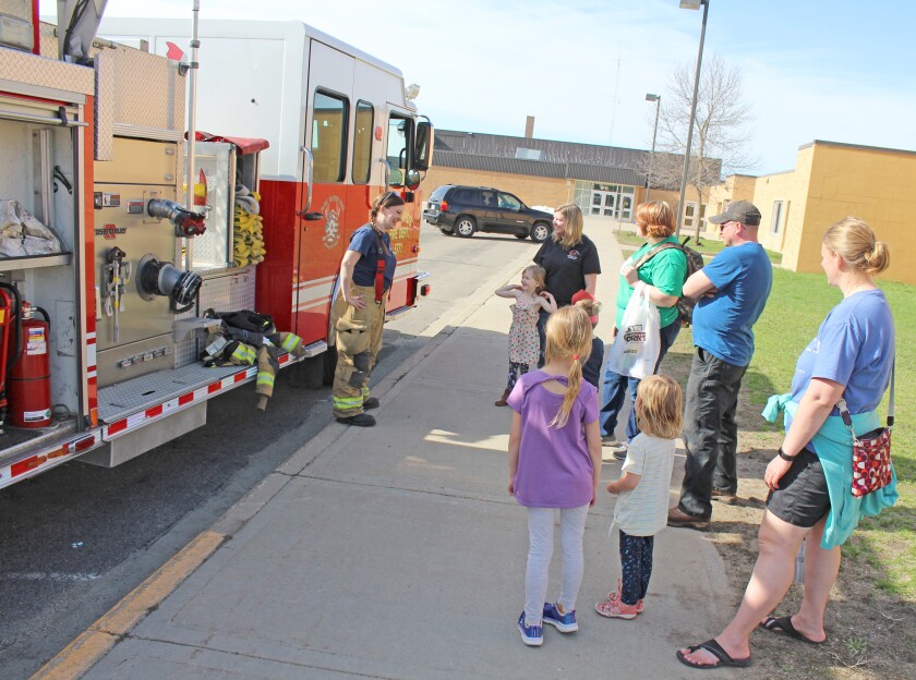 051422.E.PRE.SafetyCampFireTruck4107.jpg