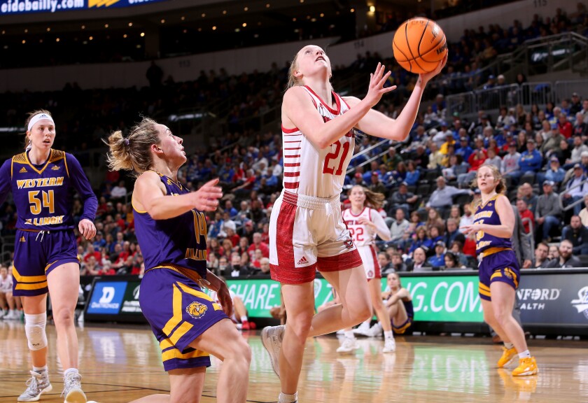 030522 USD WBB WIU Grace Larkins