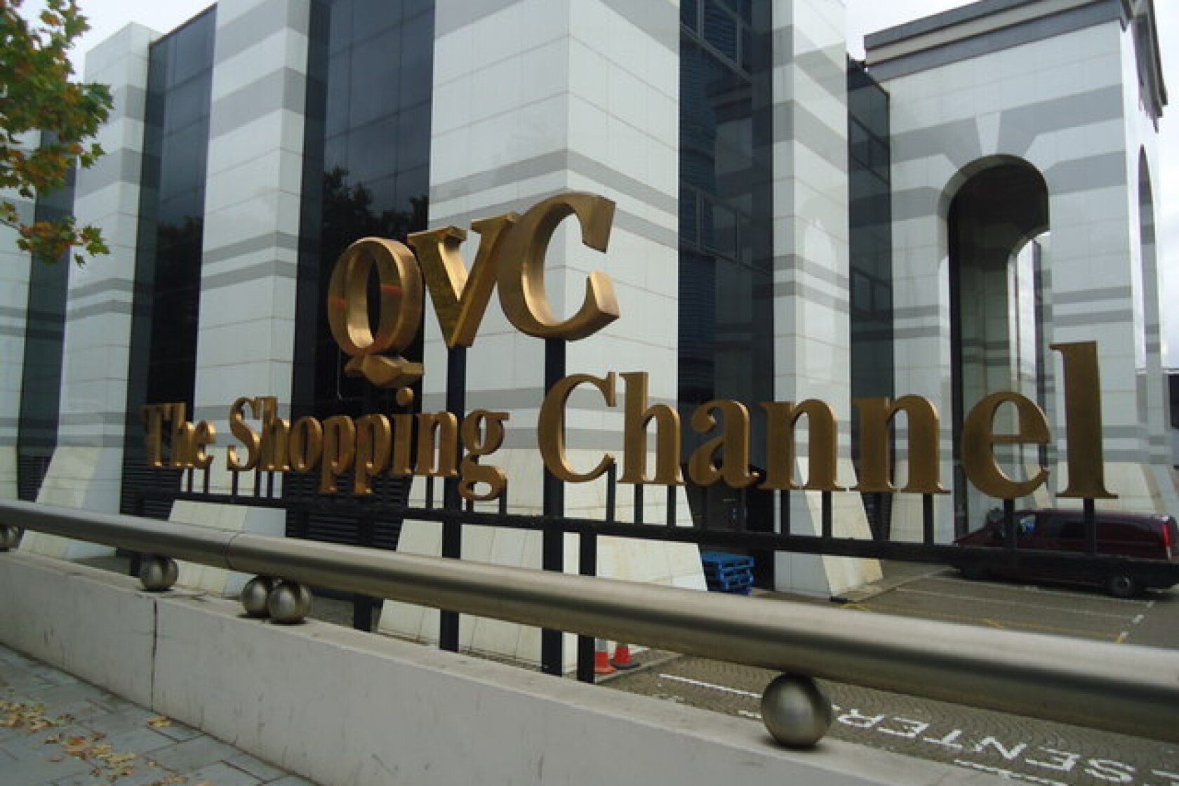 Home-shopping spree: QVC, Home Shopping Network to merge in $2B deal